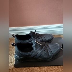 Women’s slip on sneakers